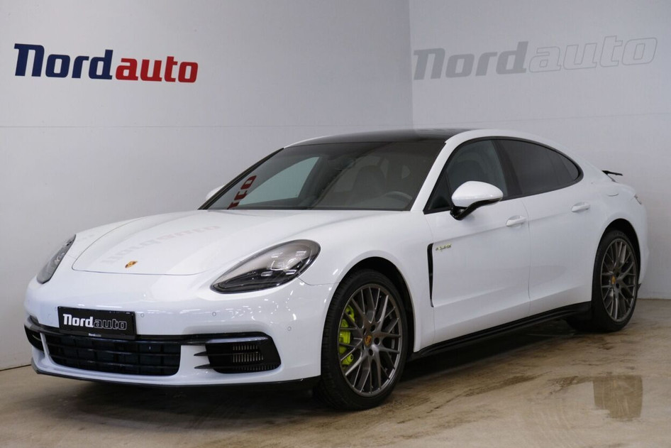 Porsche Panamera, 2018, 2.9, 243 kW, hybrid (petrol/electric), automatic, four-wheel drive