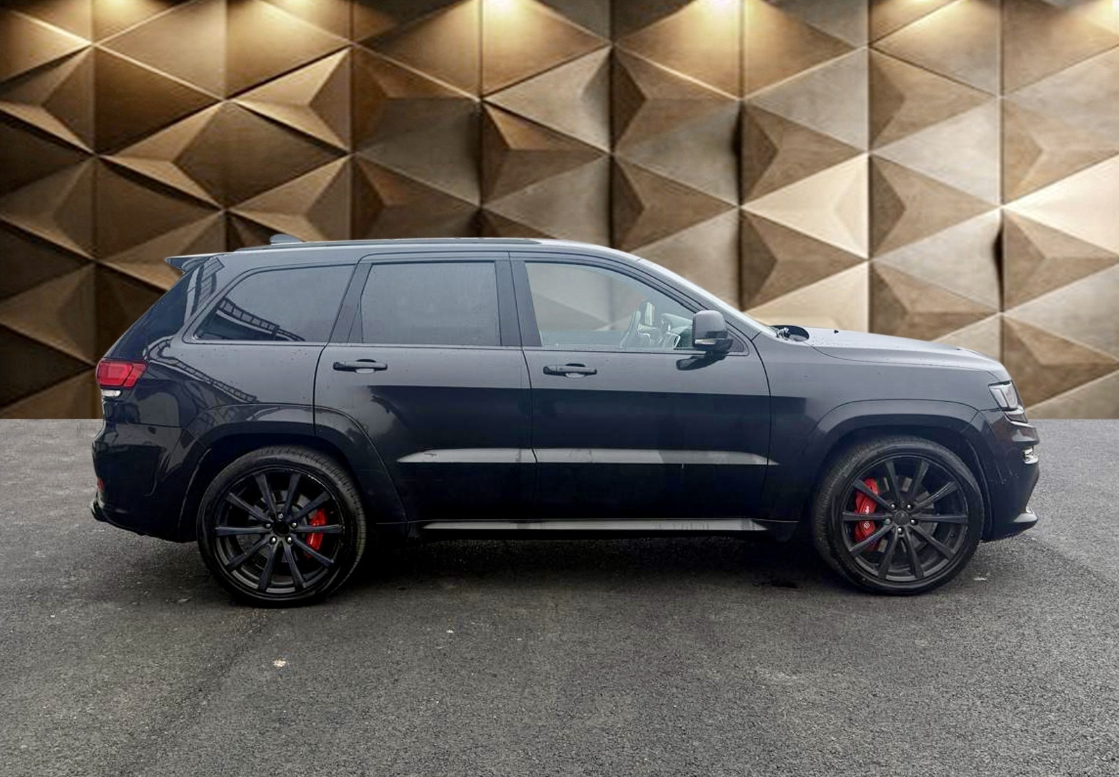 Jeep Grand Cherokee SRT 2015, kuva 4/29