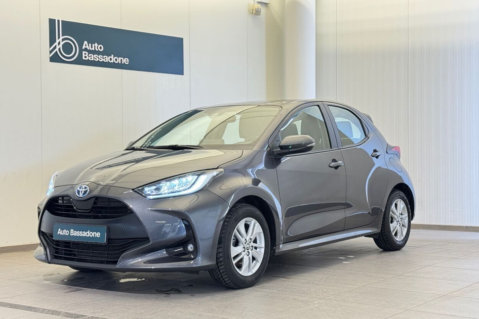 Toyota Yaris, 2024, 1.5, 68 kW, hübriid (bensiin/elekter), automaat, esivedu