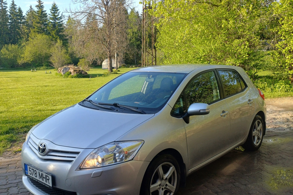 Toyota Auris, 2012, 1.6, 97 kW, bensiin, manuaal, esivedu