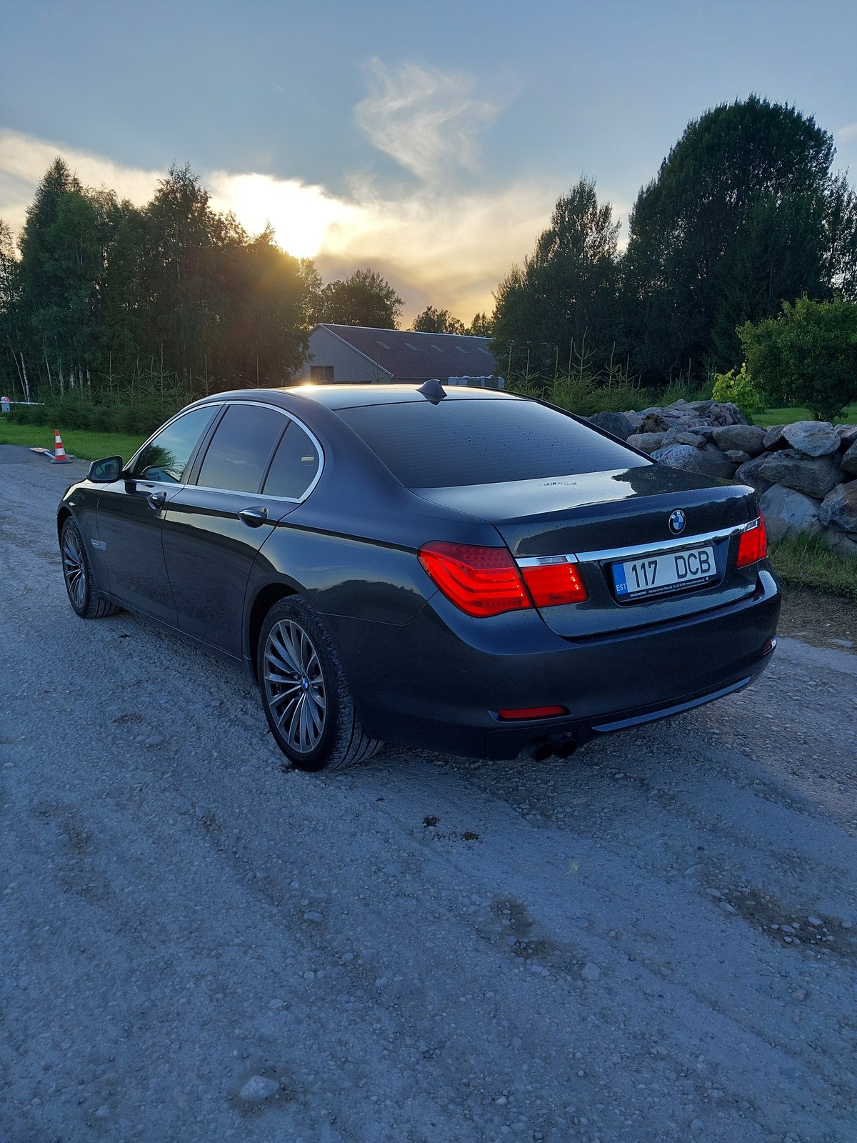 BMW 730 2010, photo 5/9
