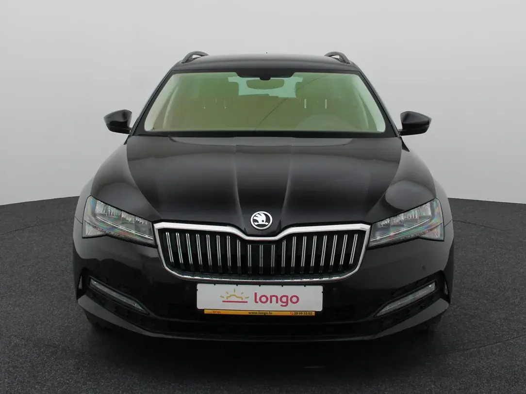 Škoda Superb 2020, photo 3/10