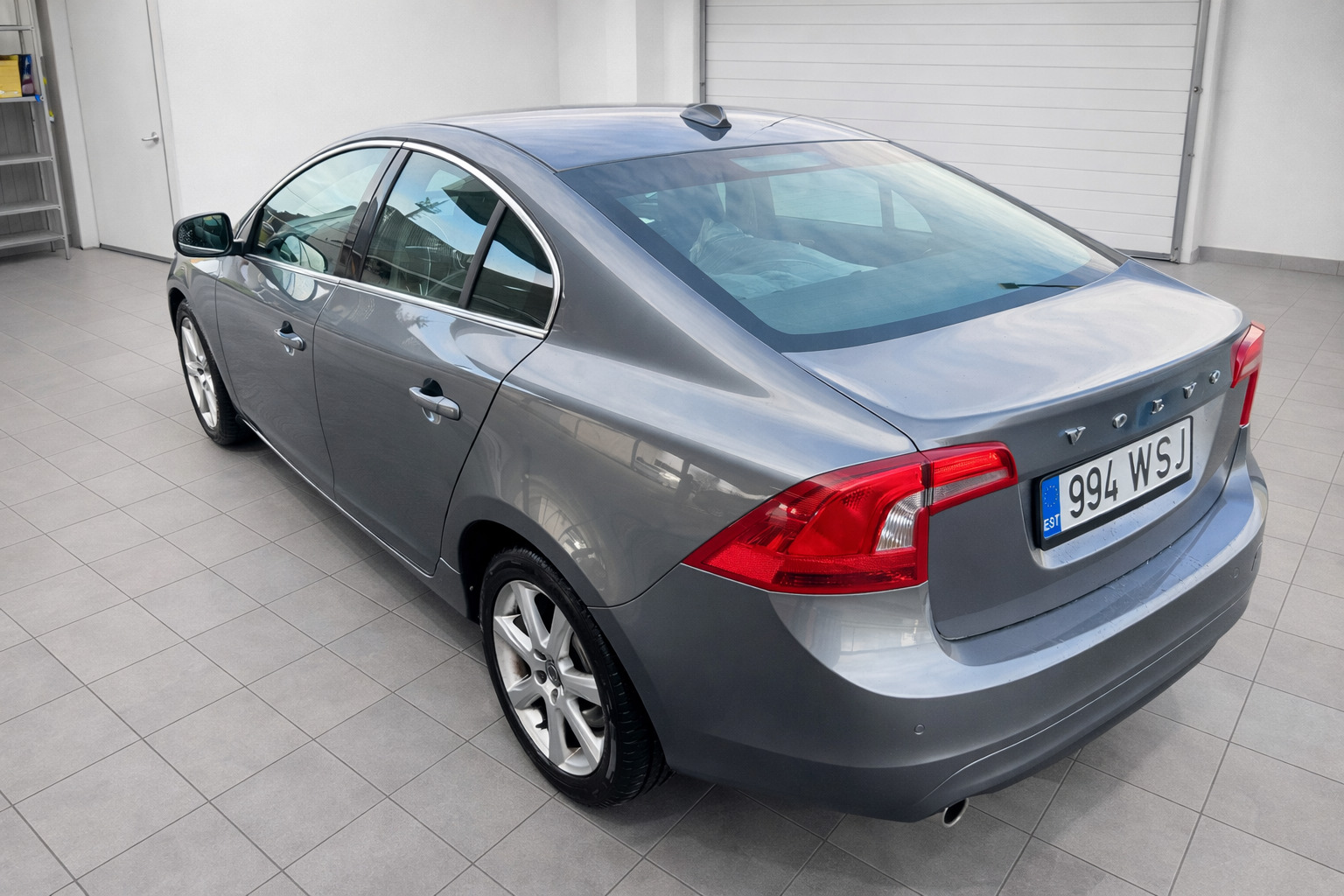 Volvo S60 2.0 Tdi 88kW 2016, photo 4/10