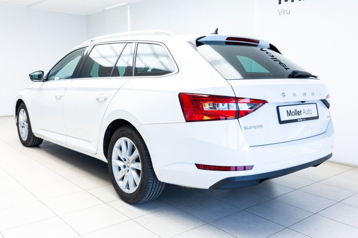 Škoda Superb 2020, kuva 6/28
