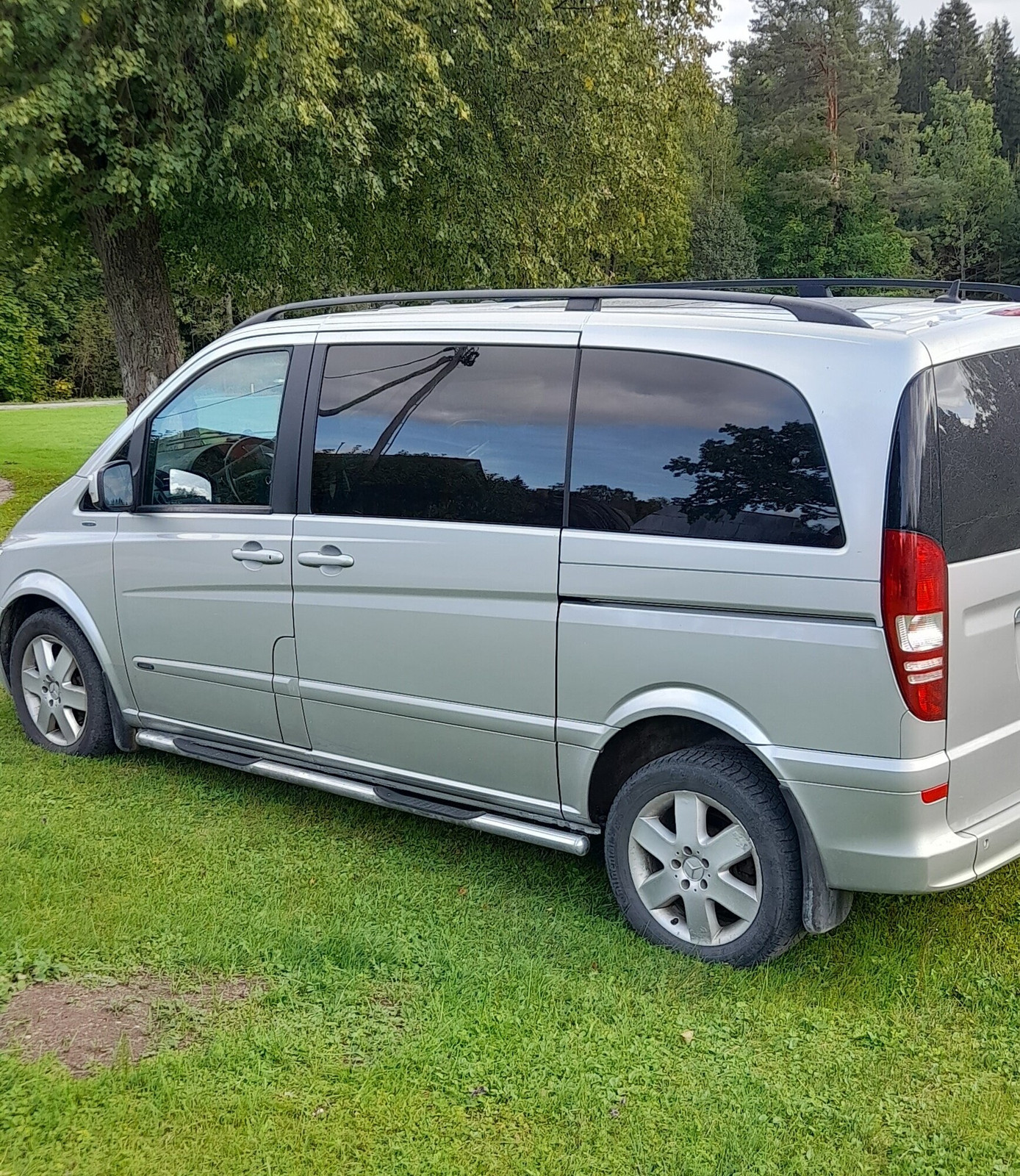 Mercedes-Benz Viano 2010, photo 5/9