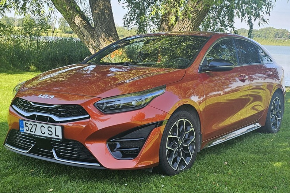 Kia pro cee'd / ProCeed, 2023, 1.5, 117.5 kW, бензин, автомат, передний привод