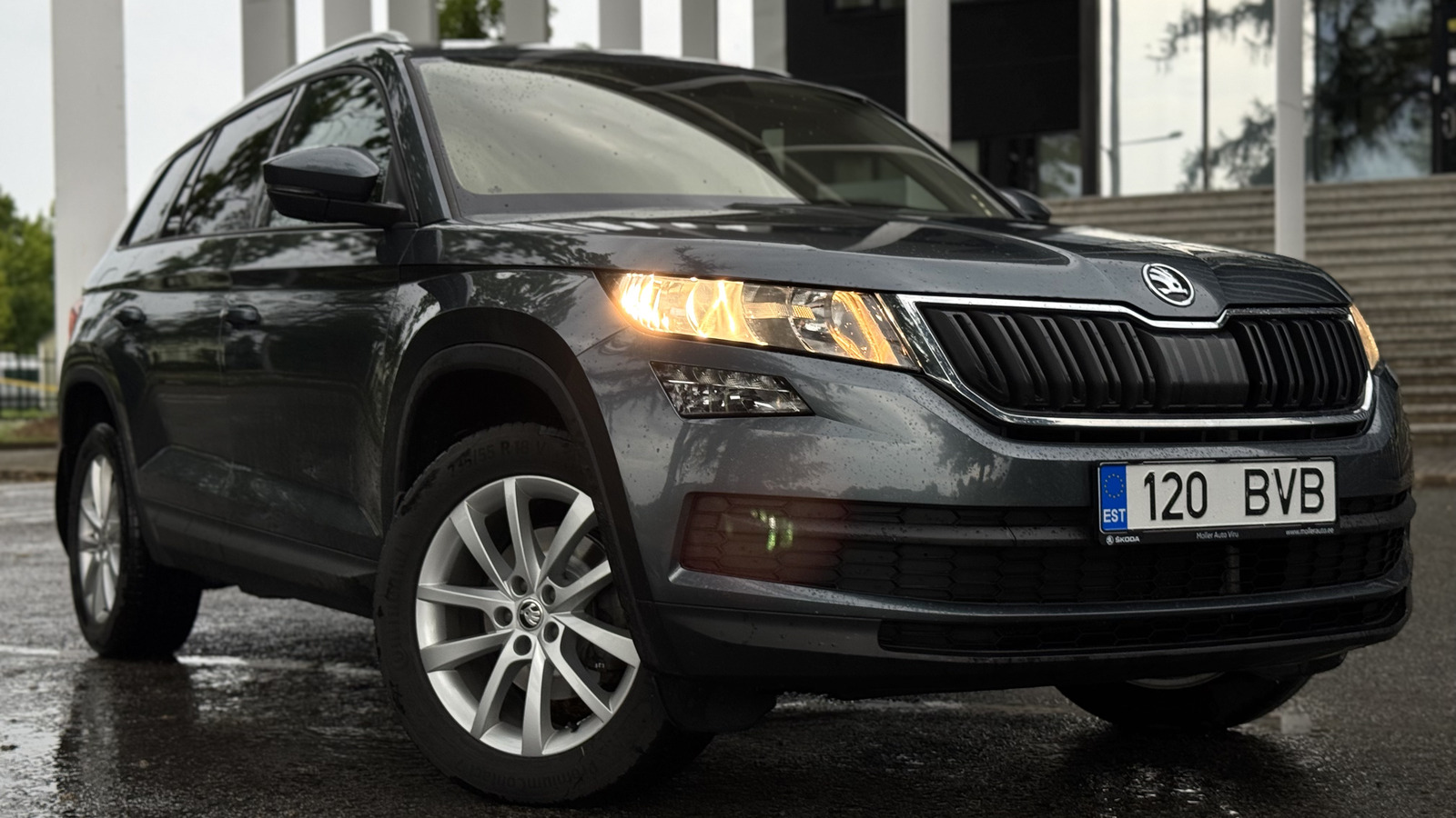 Škoda Kodiaq 2017, photo 2/10