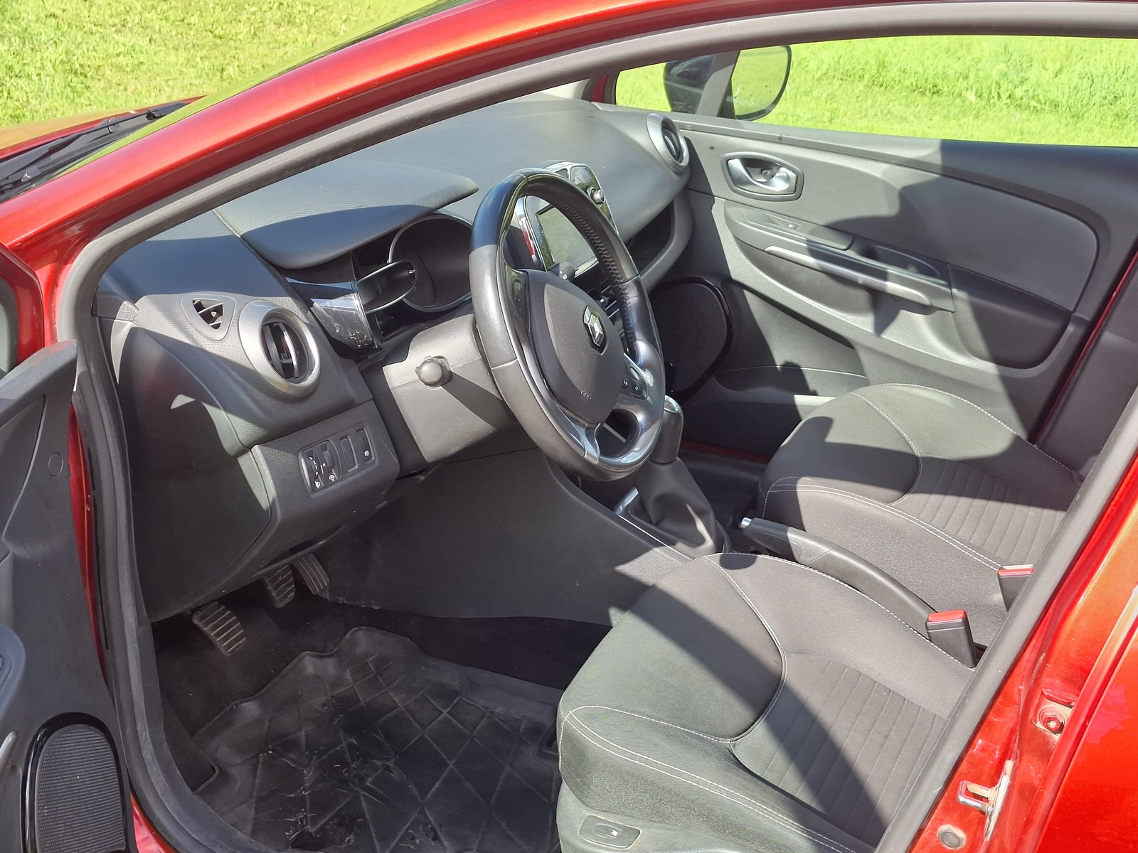 Renault Clio 2015, kuva 3/3