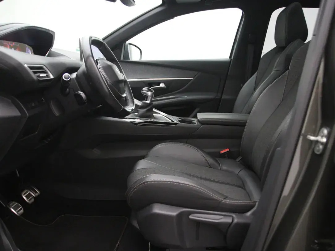 Peugeot 3008 GT Line 1.2 96kW 2019, kuva 4/10