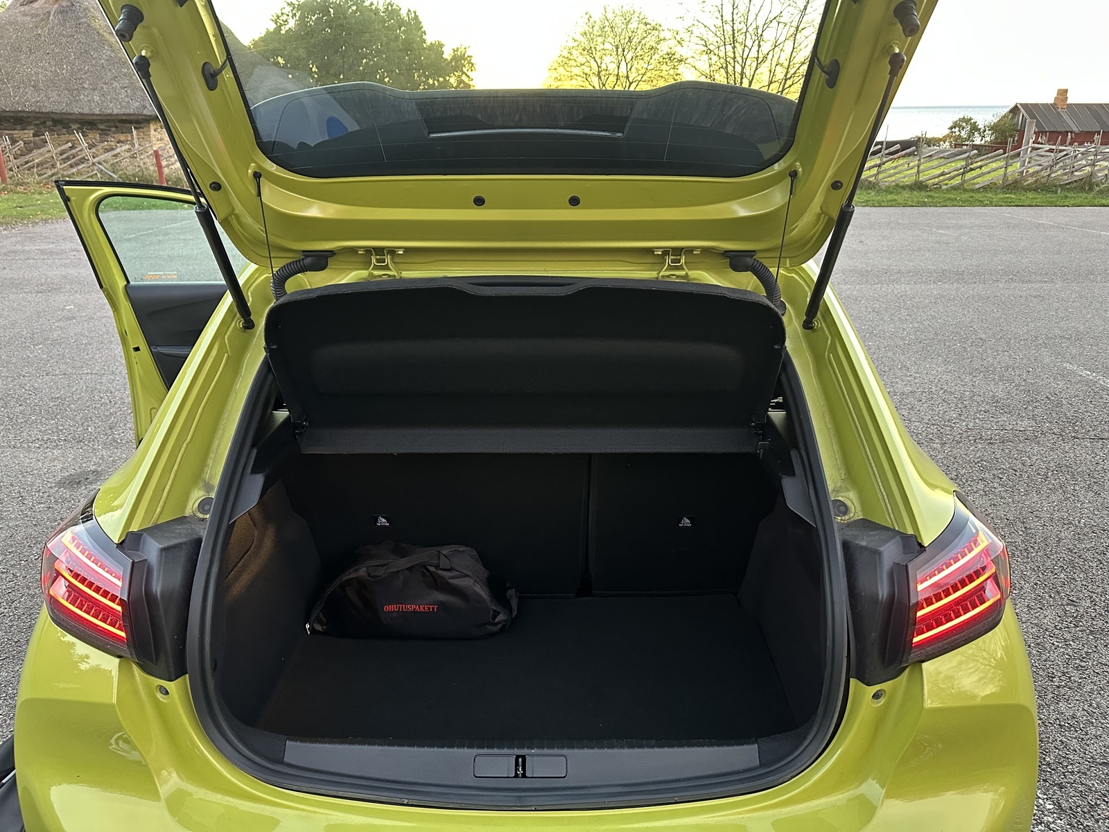 Peugeot 208 GT 2024, photo 7/14