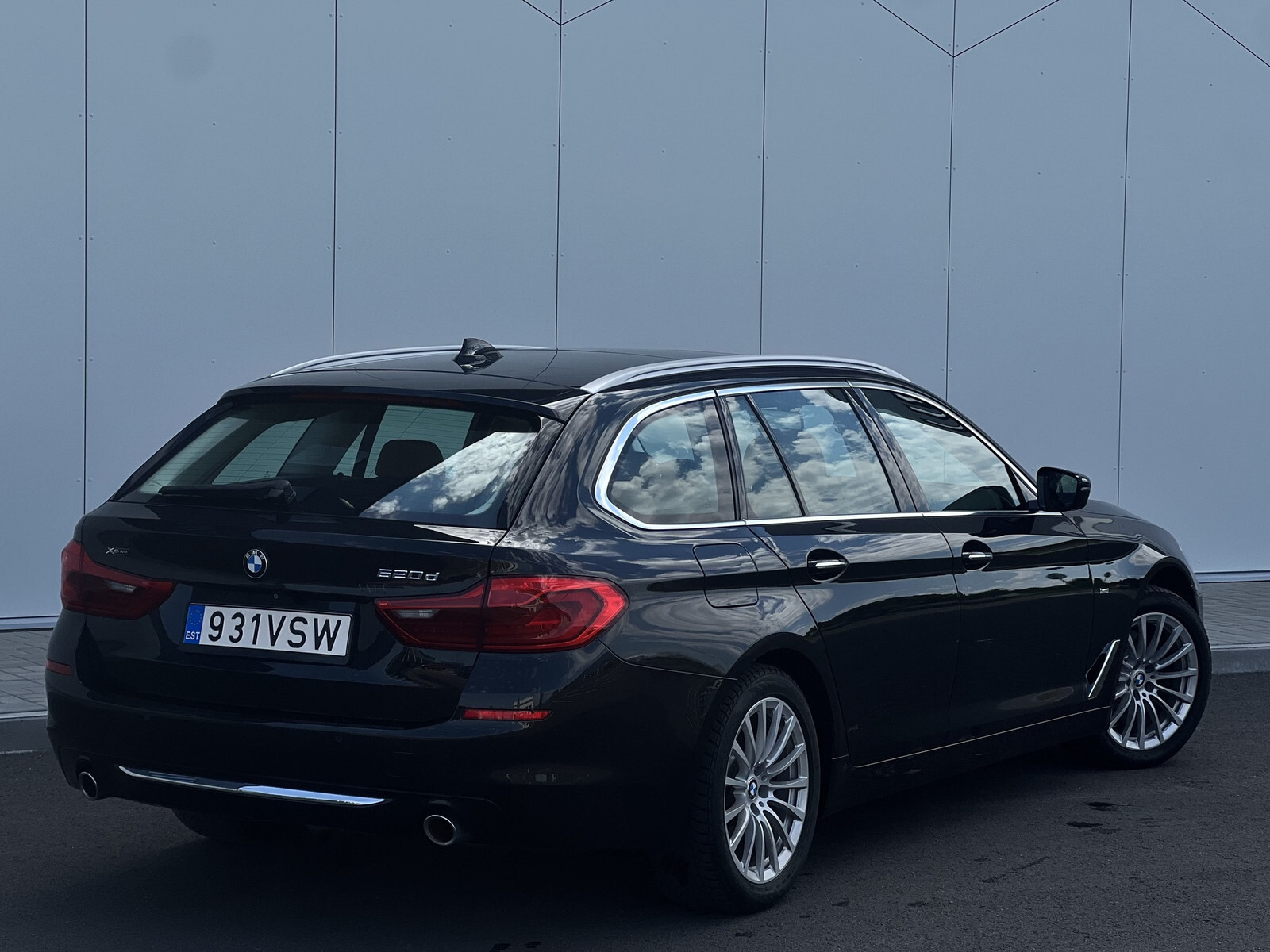 BMW 520 2017, photo 3/10