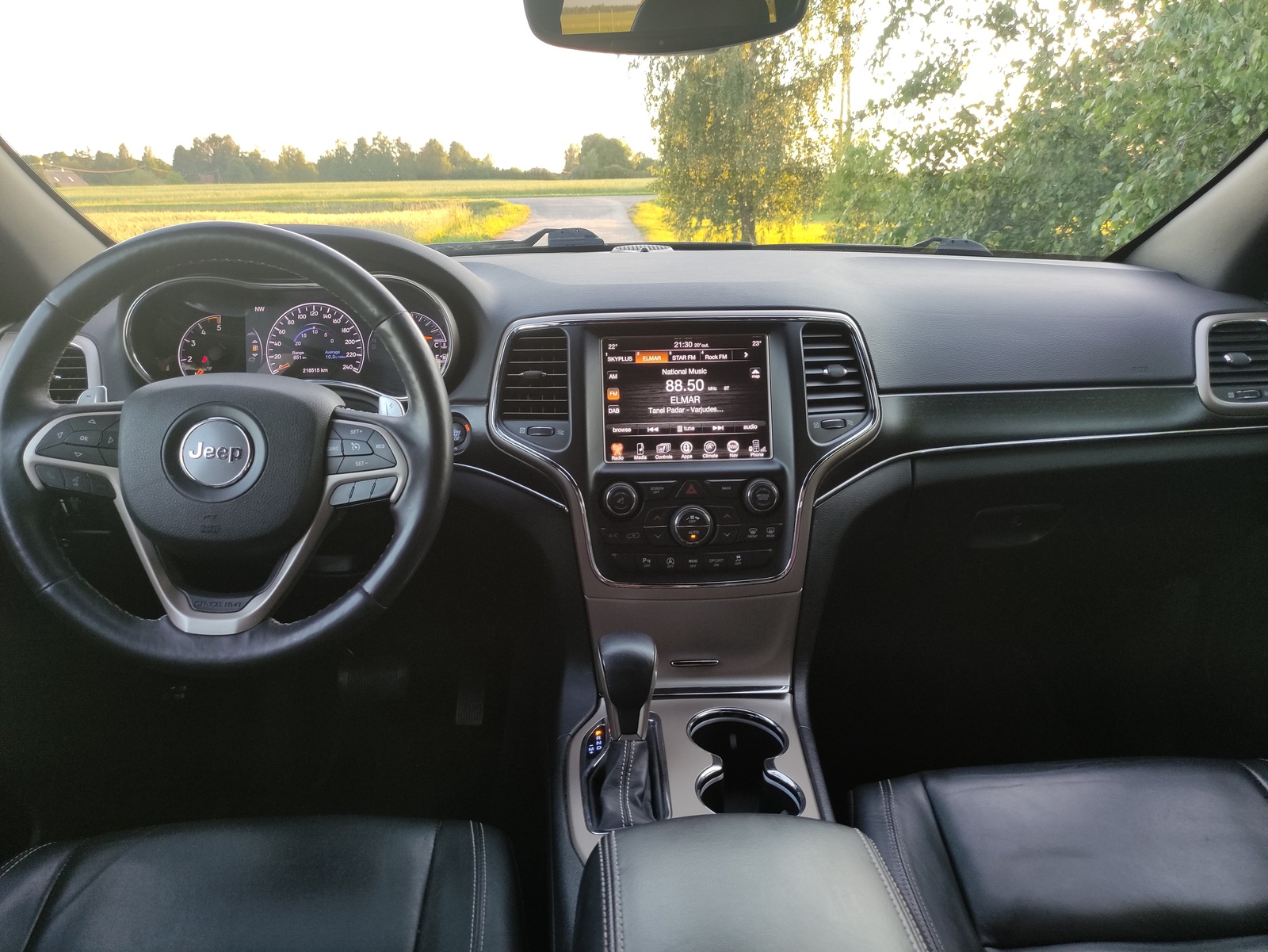 Jeep Grand Cherokee 2017, photo 6/10