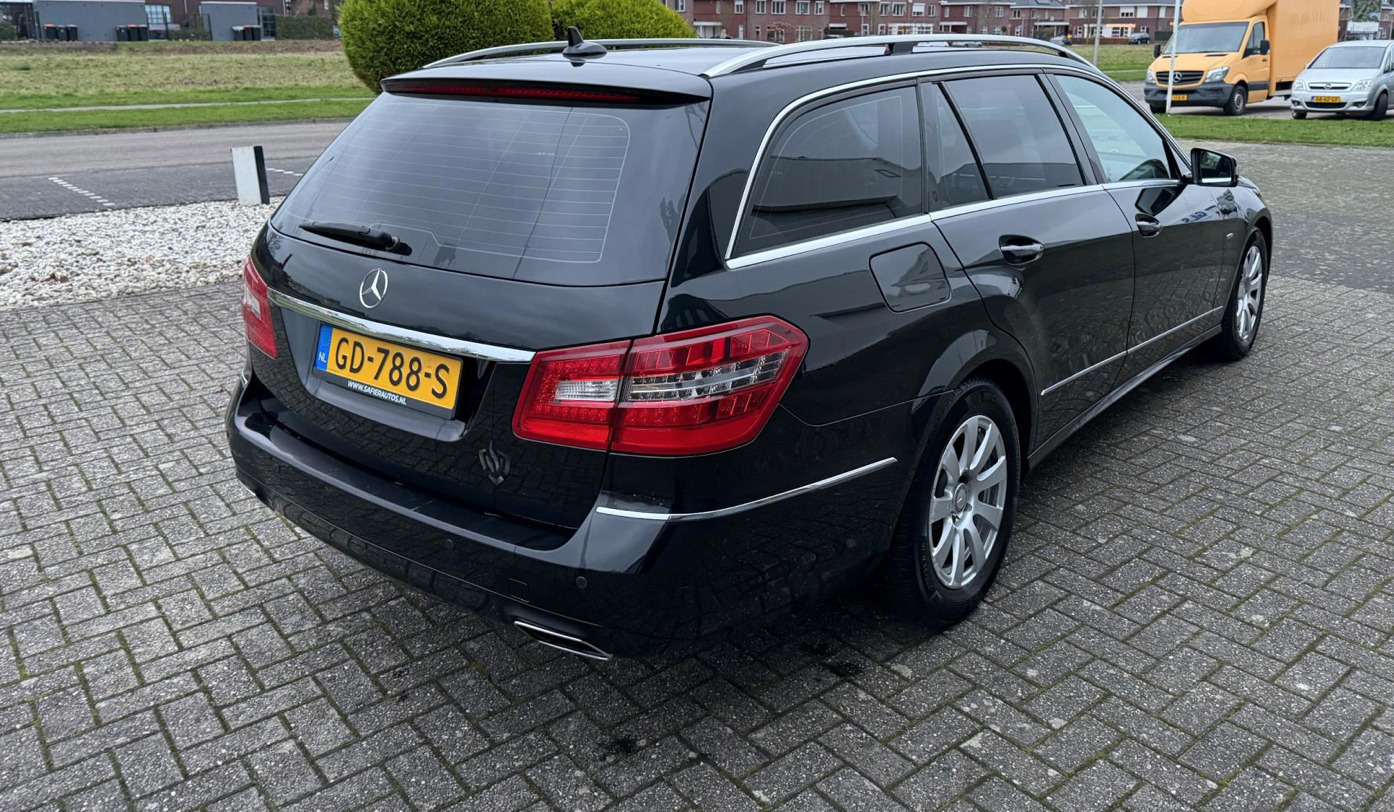 Mercedes-Benz E 220 2012, kuva 3/10