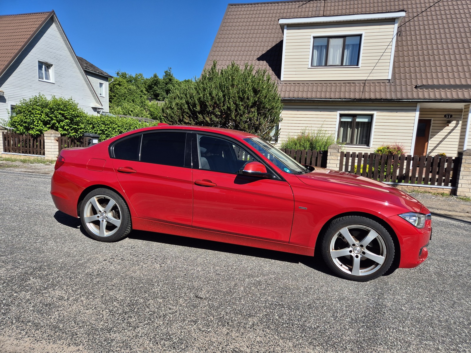 BMW 320 2018, photo 5/11