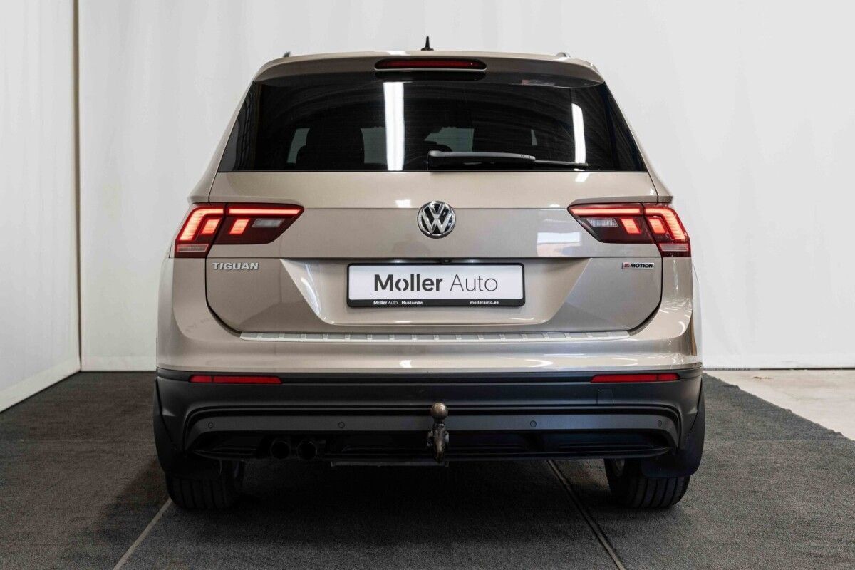 Volkswagen Tiguan 2018, photo 6/16