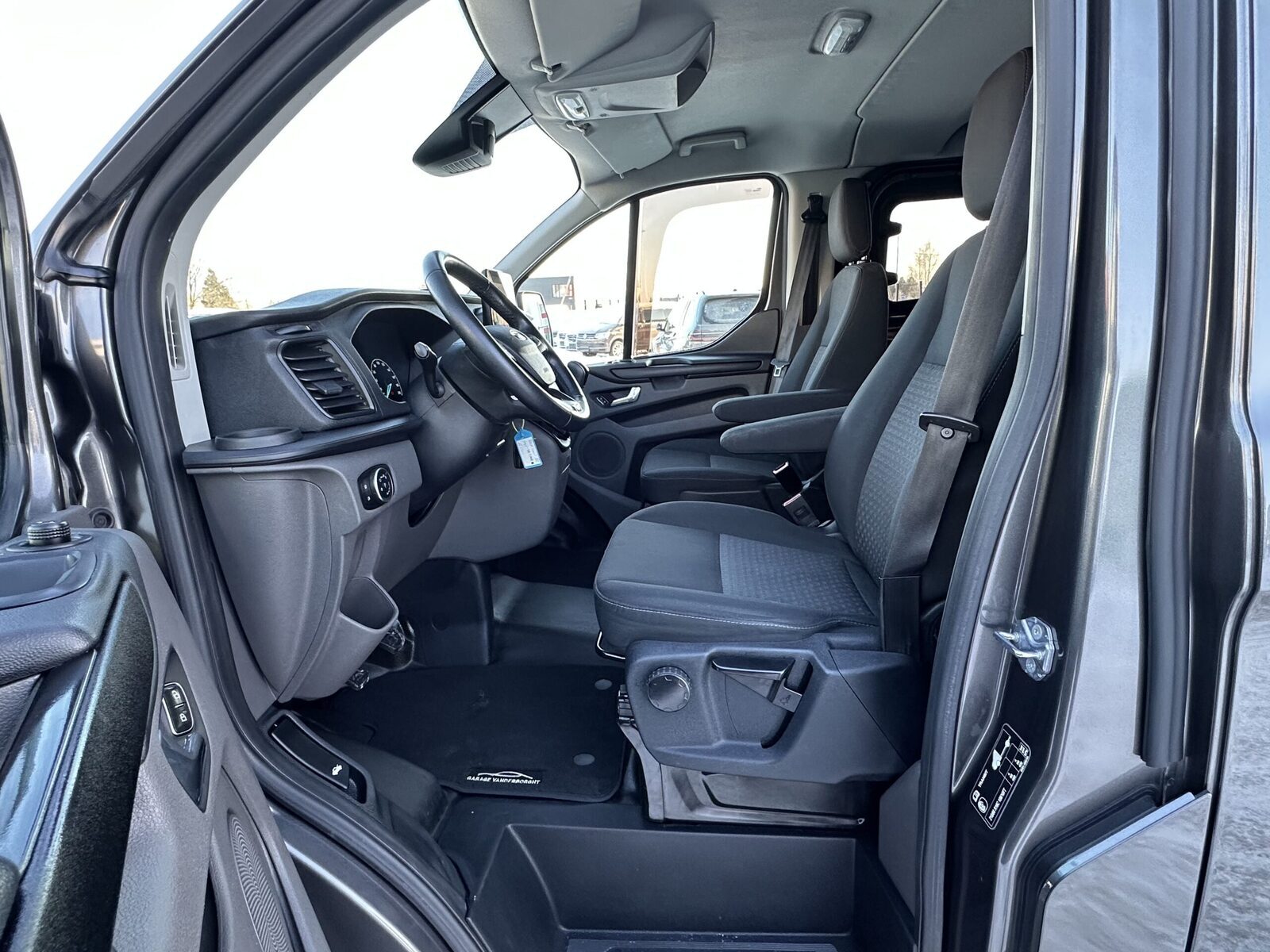 Ford Transit Custom 2020, photo 5/14