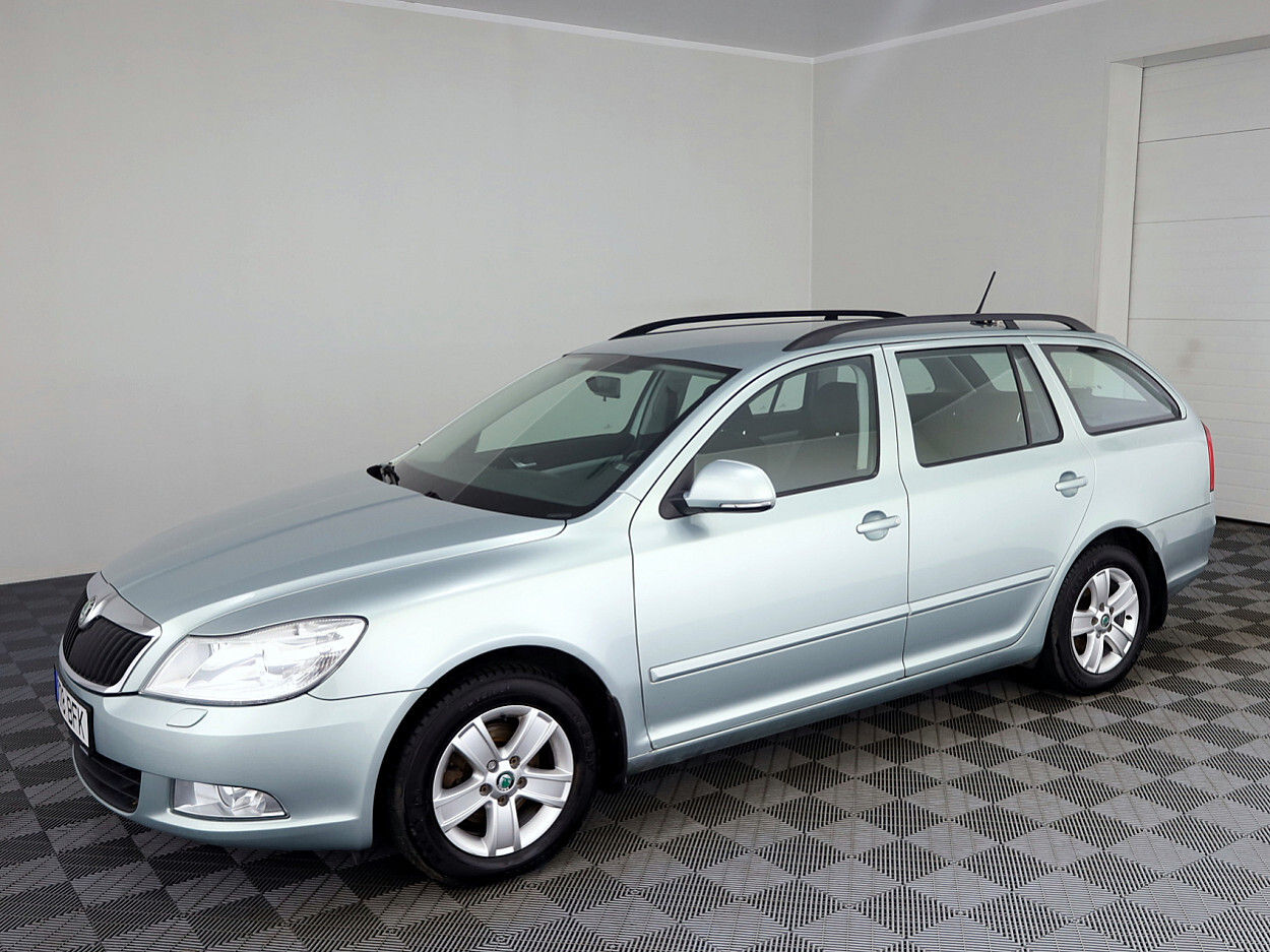 Škoda Octavia 2011, photo 2/7