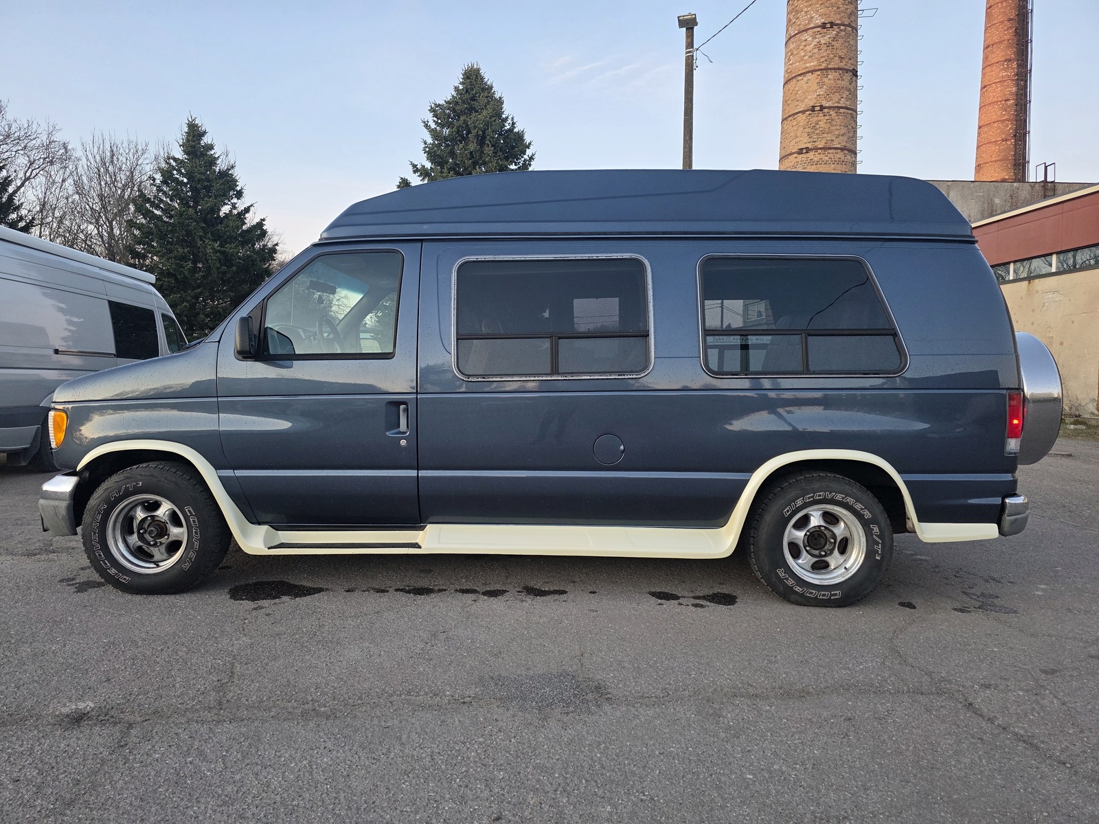 Ford Econoline 1997, kuva 2/13