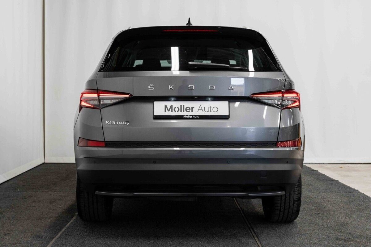 Škoda Kodiaq 2022, photo 6/10