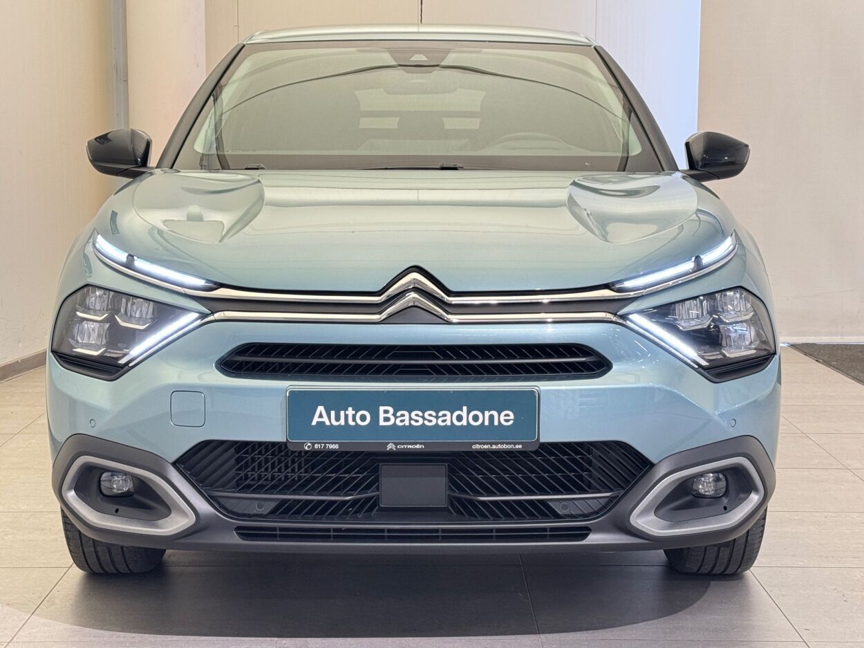 Citroën C4 2021, photo 2/25
