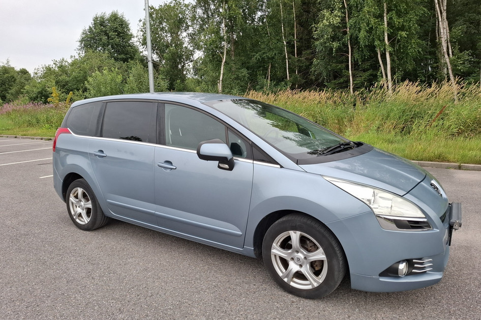 Peugeot 5008, 2010, 1.6, 80 kW, дизель, механическая, передний привод