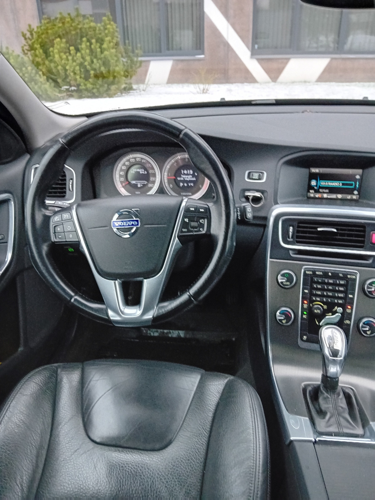Volvo V60 2013, photo 6/10