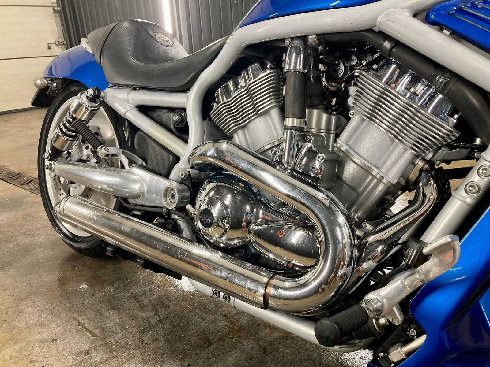 Harley-Davidson VRSCA V-Rod Anniversary edition 2003, kuva 4/8