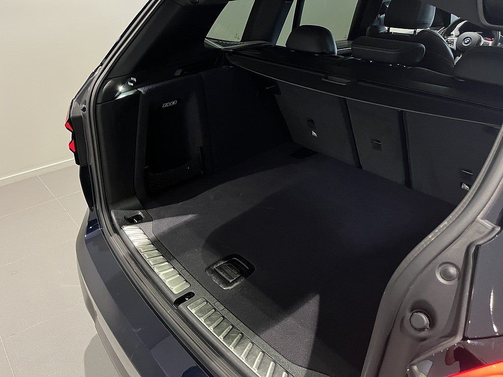 BMW iX3 2024, photo 6/34