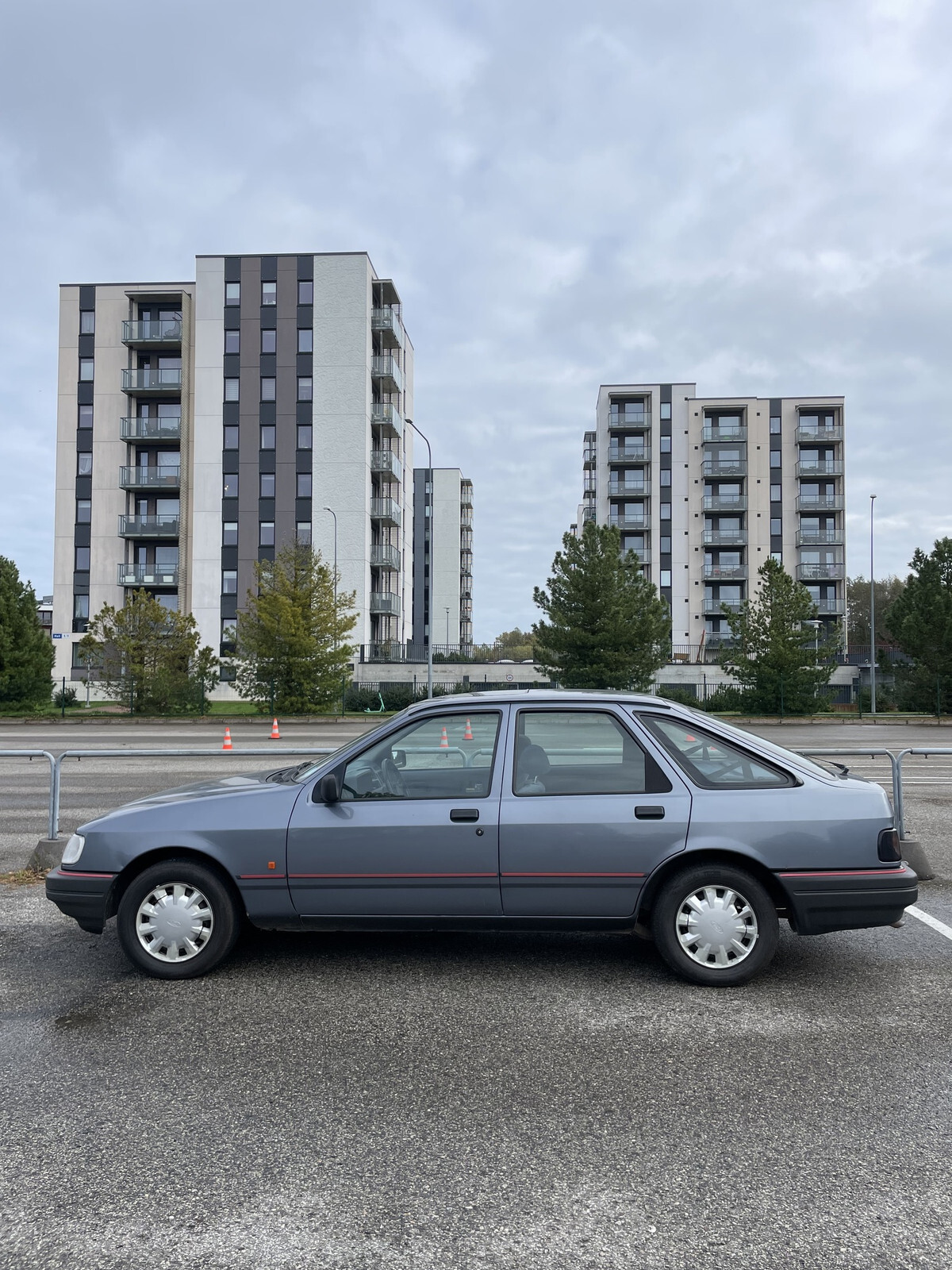 Ford Sierra 1990, photo 5/45