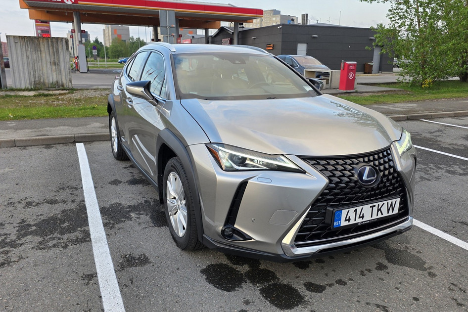 Lexus UX 250, 2020, 2.0, 112 kW, hübriid (bensiin/elekter), automaat, nelikvedu