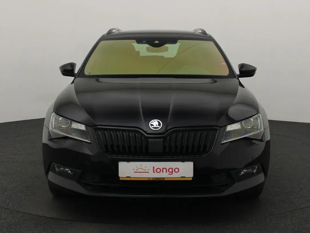 Škoda Superb 2019, kuva 3/10