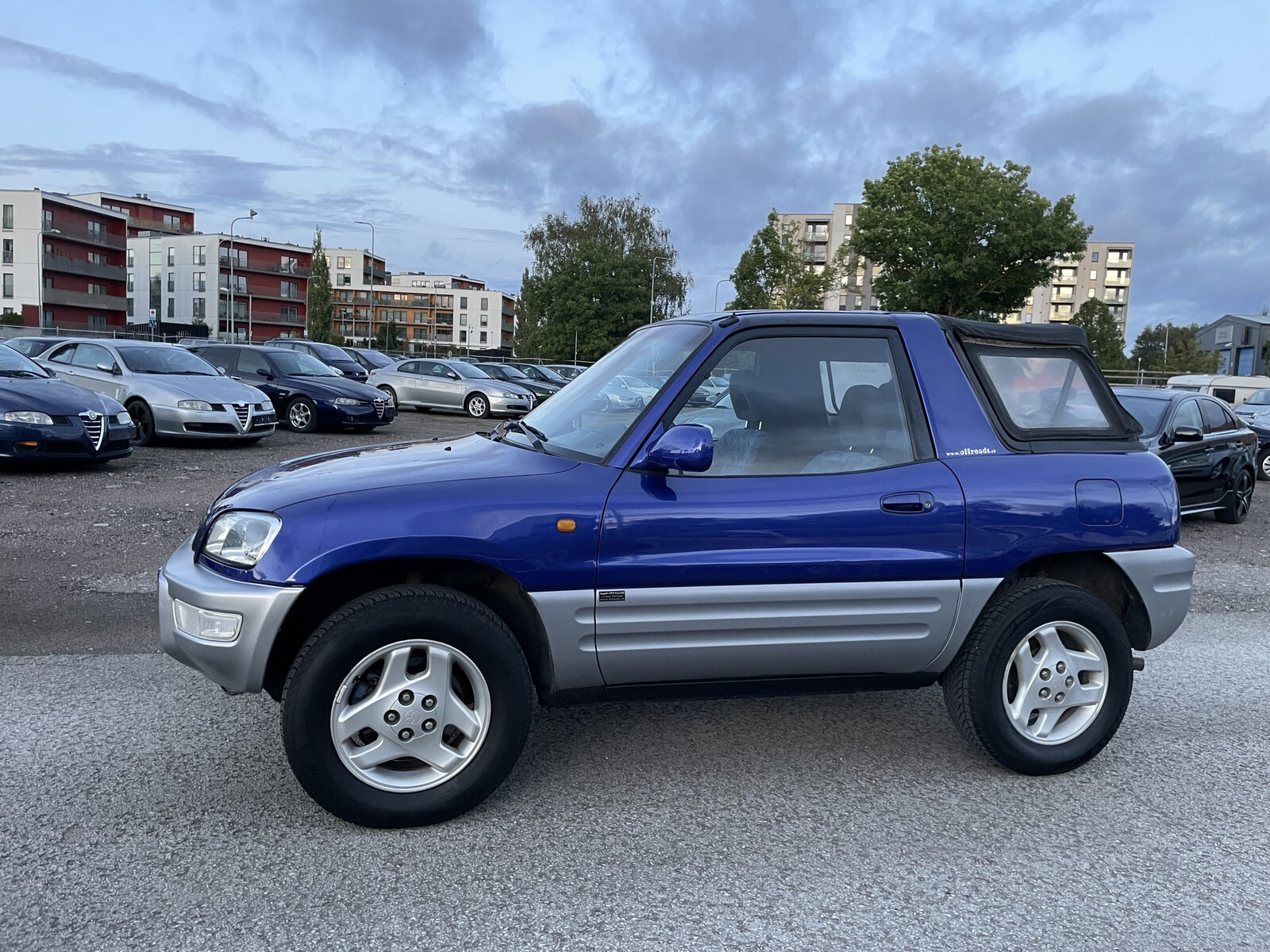 Toyota RAV4 1998, photo 6/10