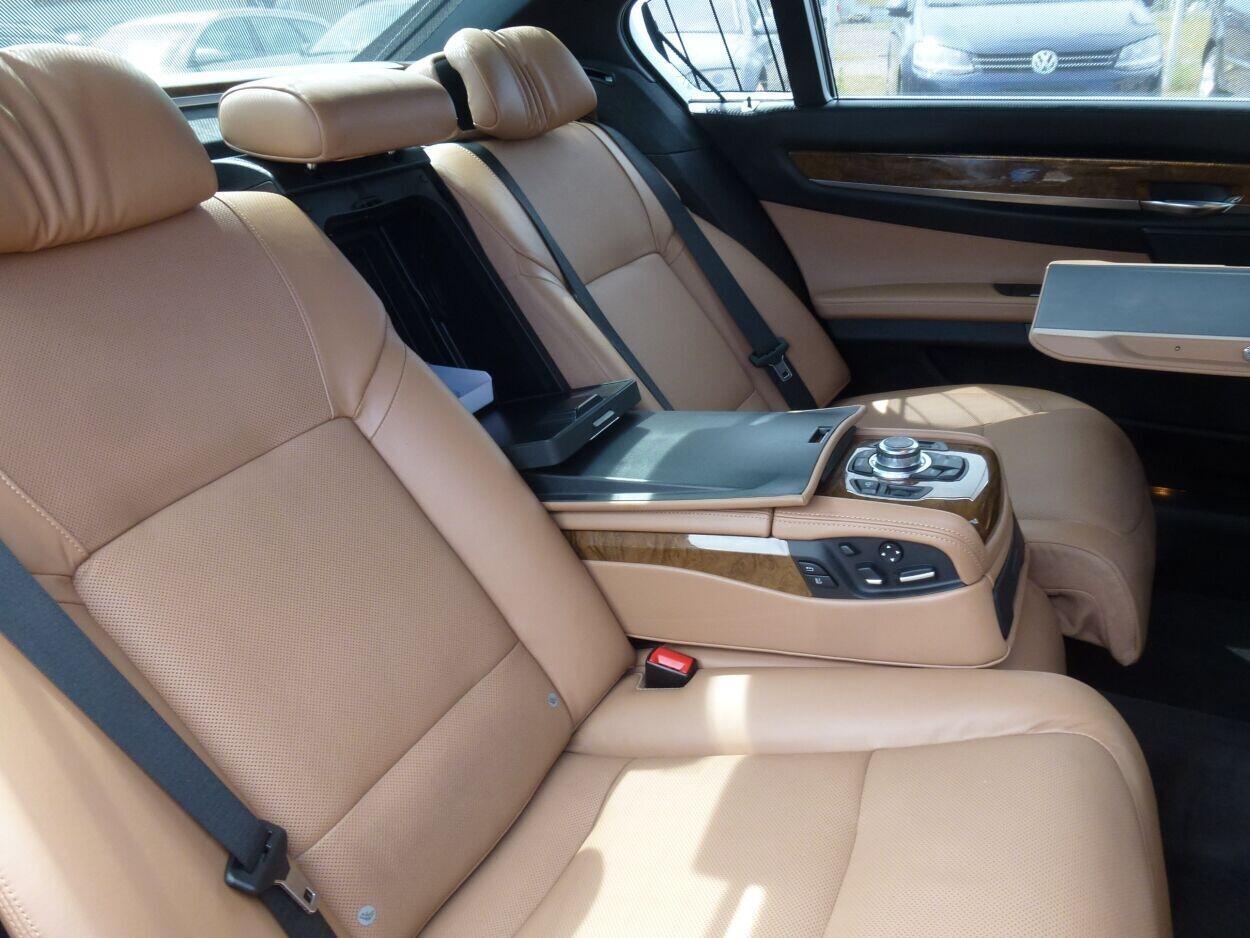 BMW ActiveHybrid 7 2011, photo 6/7