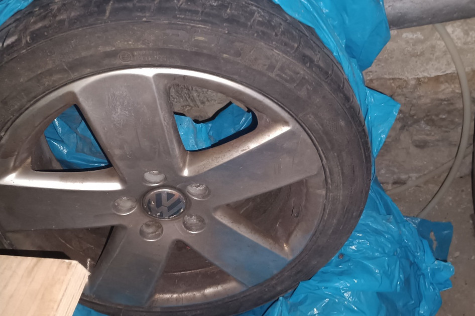Lietots alloy wheel<br>Volkswagen  17 x 17 5 x