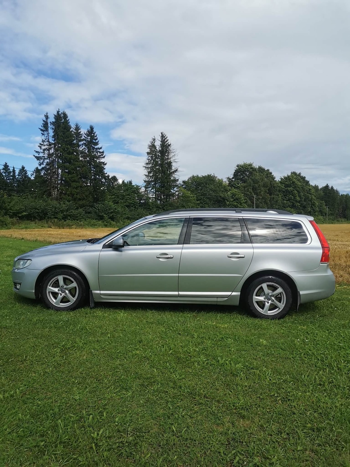 Volvo V70 2014, photo 4/10