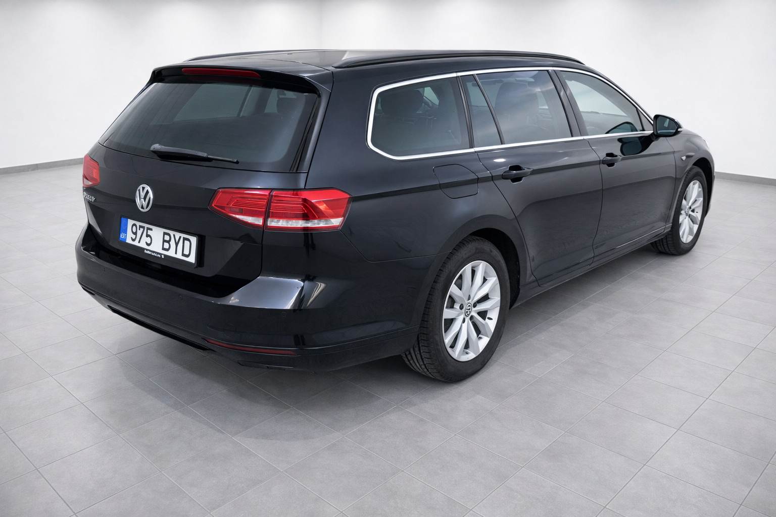 Volkswagen Passat 2018, kuva 7/27