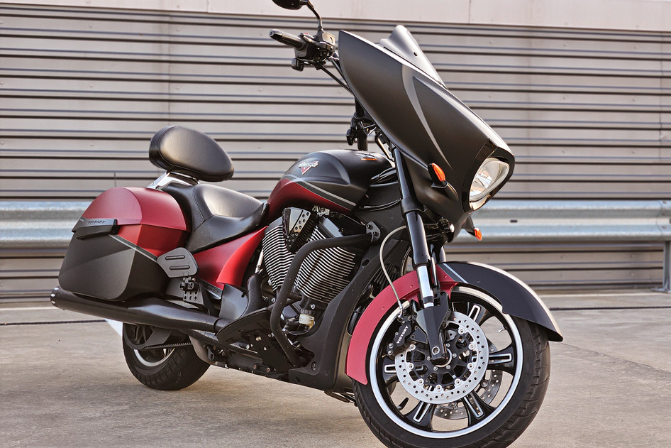 Victory Cross Country Tour, 2012, 1.7, 54 kW, petrol, manual, rear-wheel drive