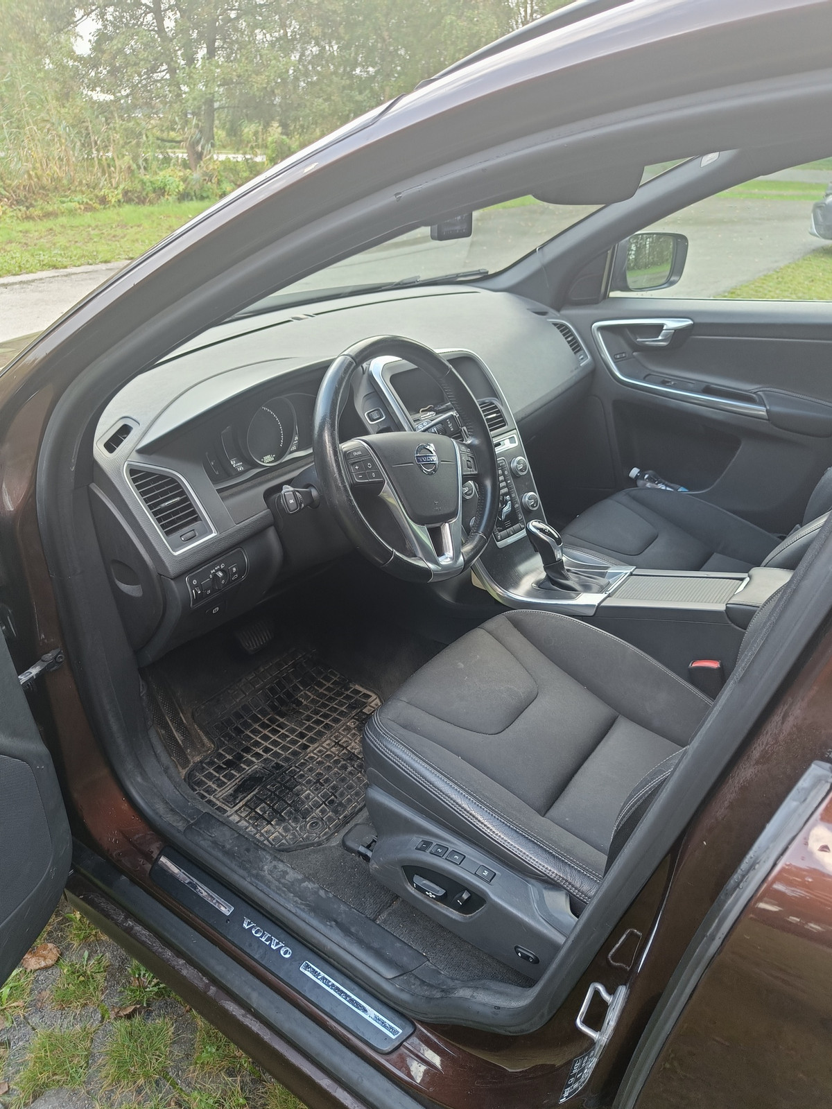 Volvo XC60 2015, photo 4/4