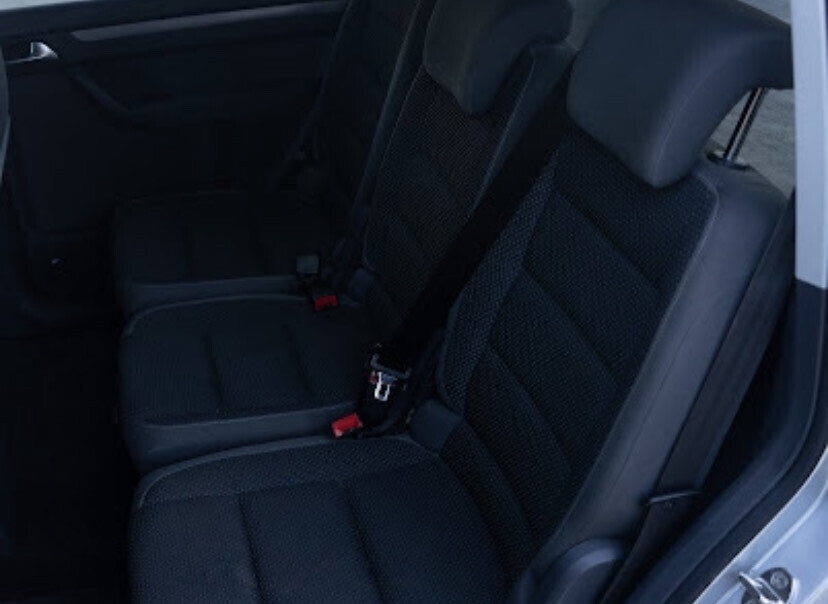 Volkswagen Touran 2012, photo 7/8