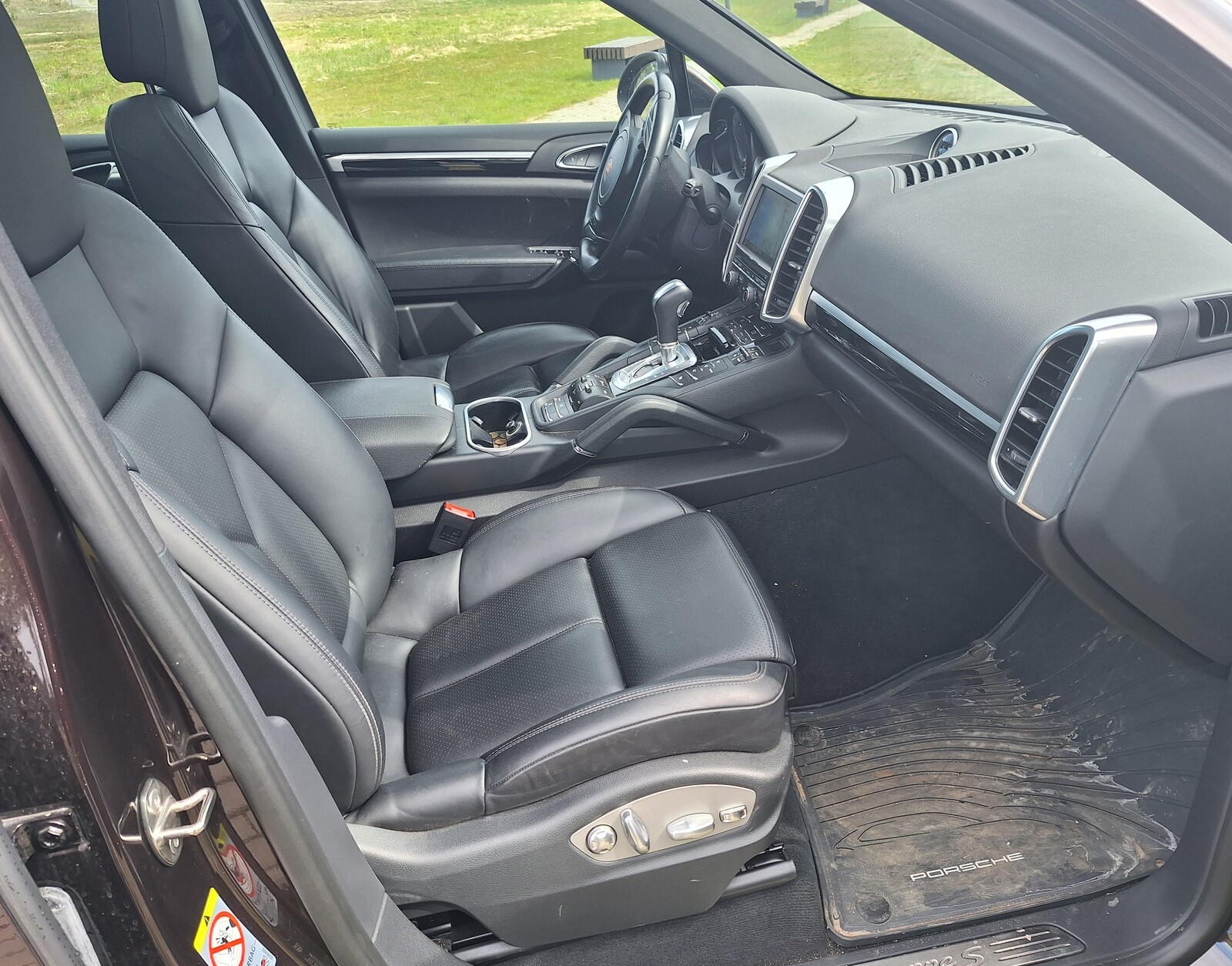 Porsche Cayenne 2014, photo 6/10