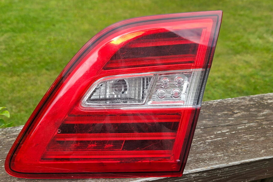 W166 tagaluugi parem latern
