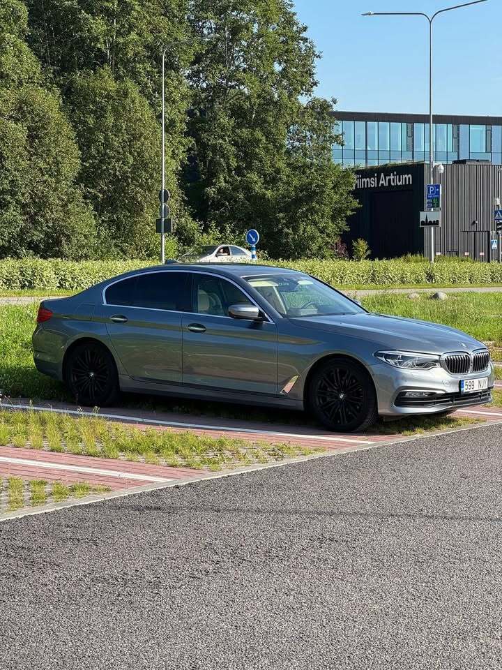 BMW 520 2017, photo 7/17