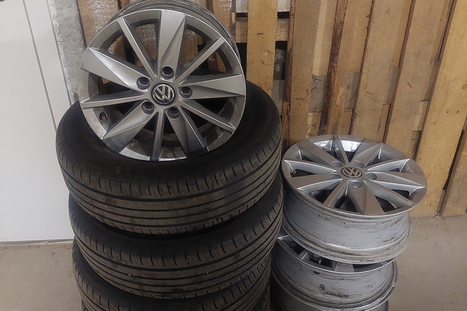 Kasutatud valuvelg+suverehv 195/65R15, Volkswagen (Originaal)