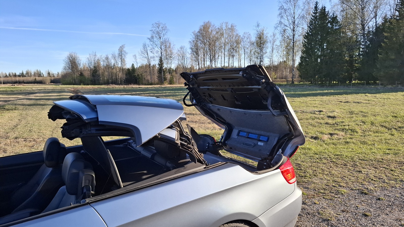 BMW 325 2009, photo 6/8