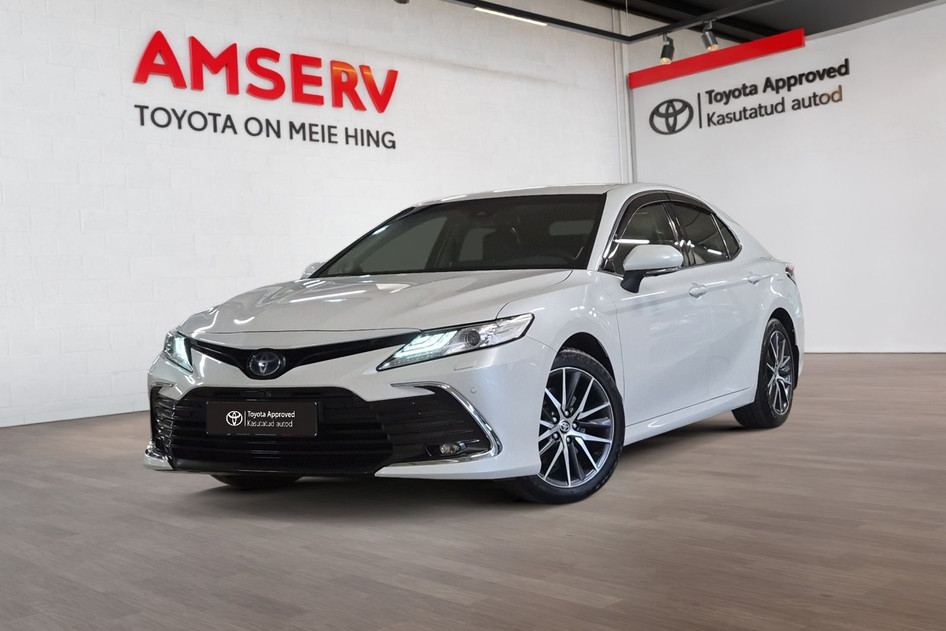 Toyota Camry, 2021, 2.5, 131 kW, hybrid (petrol/electric), automatic, front-wheel drive