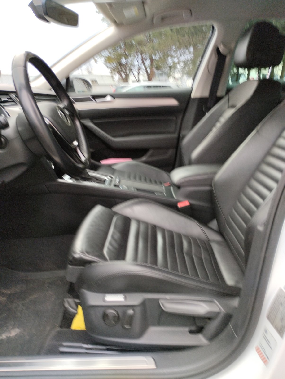 Volkswagen Passat 2018, photo 7/10