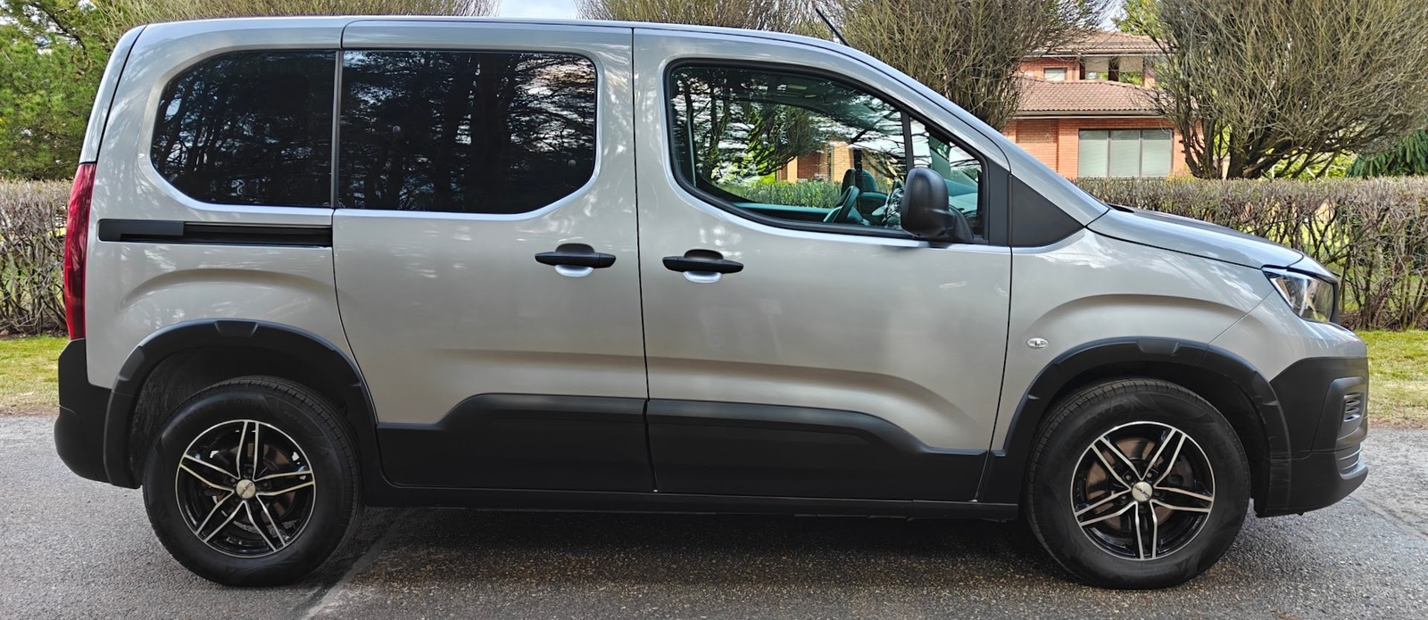 Peugeot Rifter Berlingo 1.5 75kW 2020, kuva 6/19