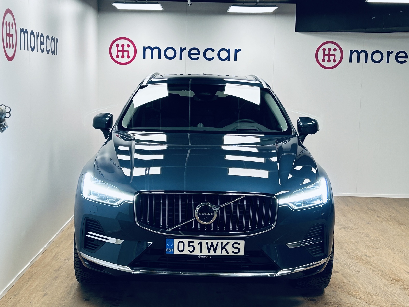Volvo XC60 2023, photo 2/10