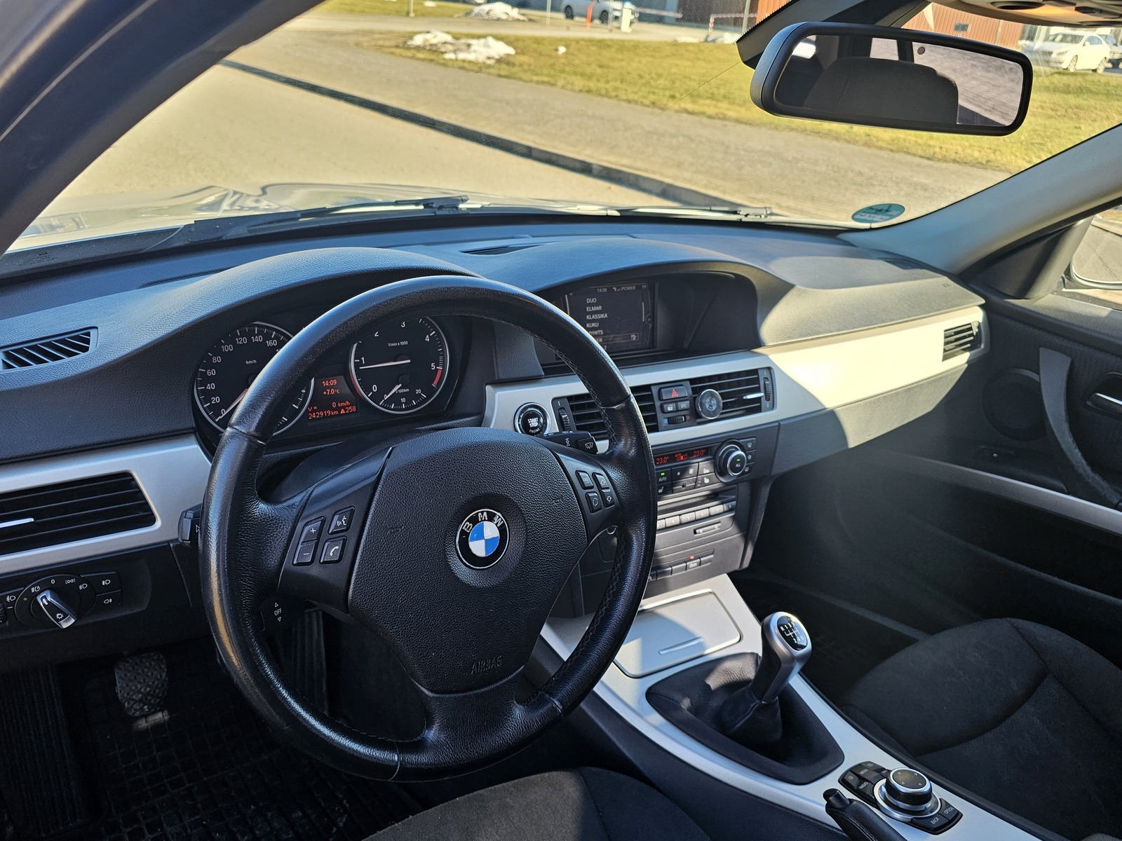BMW 318 2010, kuva 7/12