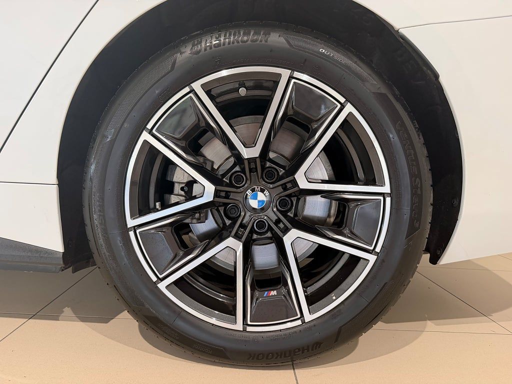 BMW i4 2026, kuva 3/10